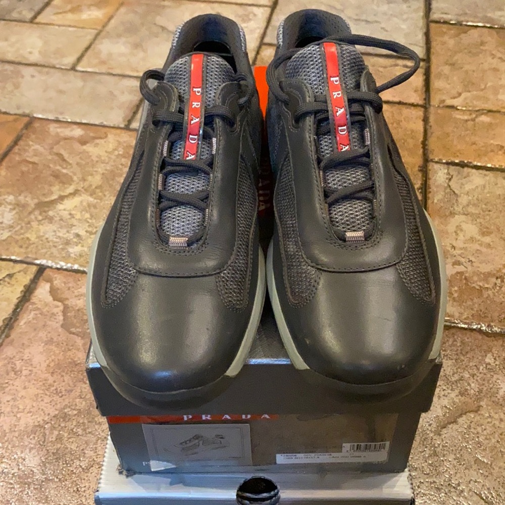Prada America’s cup sz UK 8.5 With box . AUTHENTIC !!!!!!!
